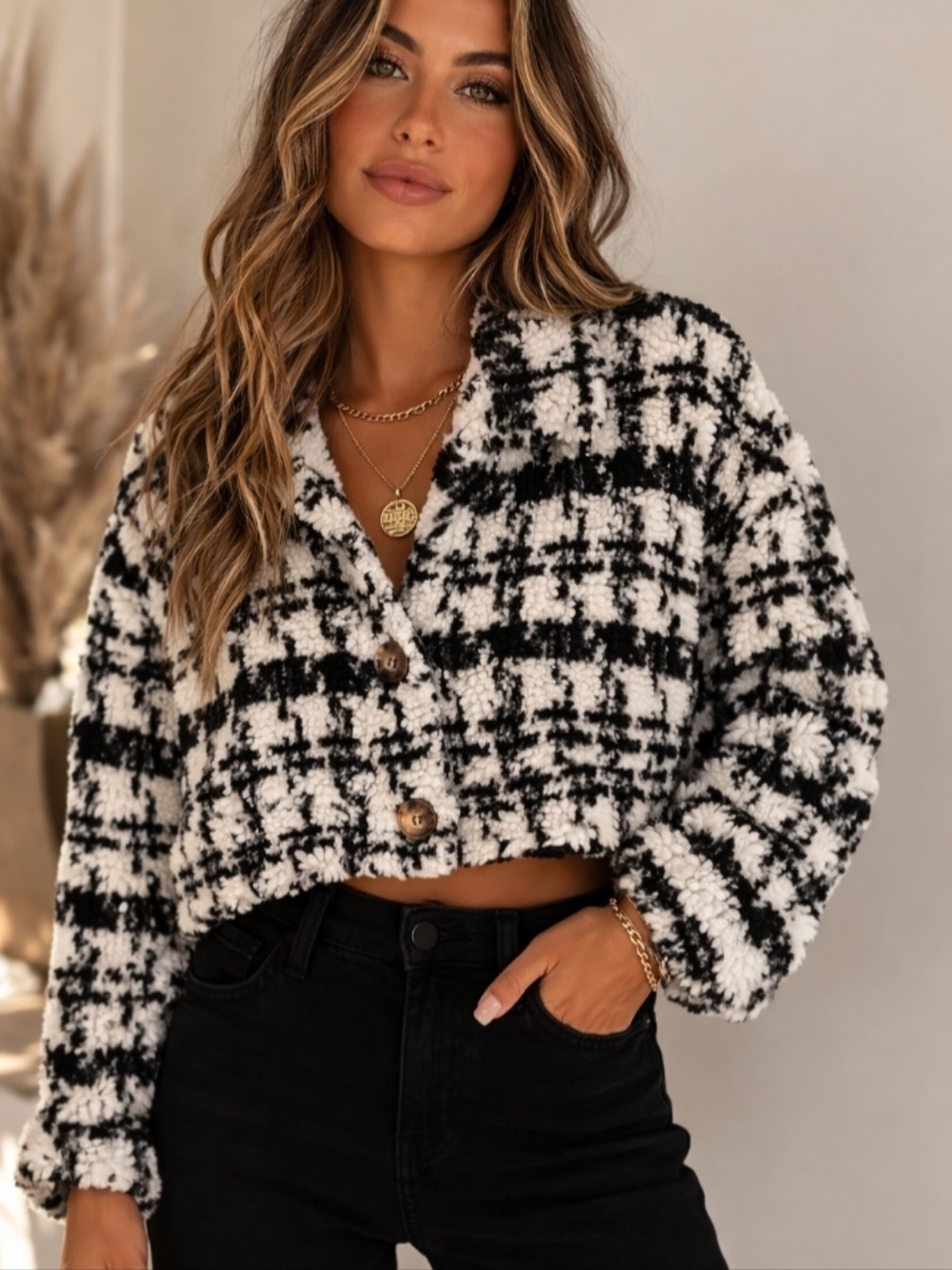 HYFVE Houndstooth Cropped Fleece Jacket Size Medium Black Cream NEW NWT